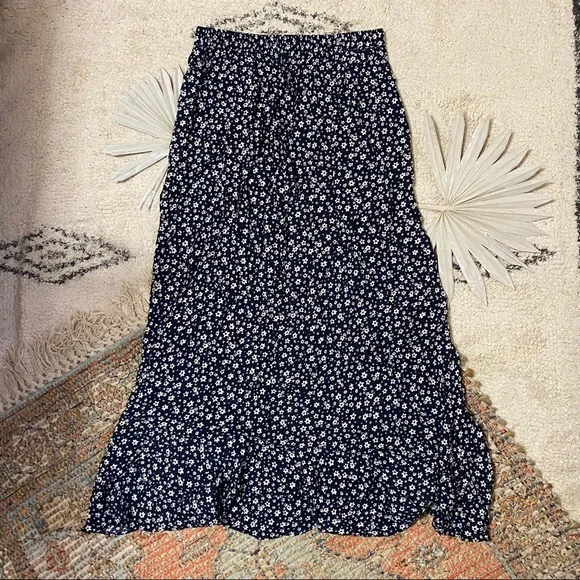 🔥🔥FIRE SALE 🔥🔥 Böhme floral high-low ruffle skirt - Picture 3 of 7